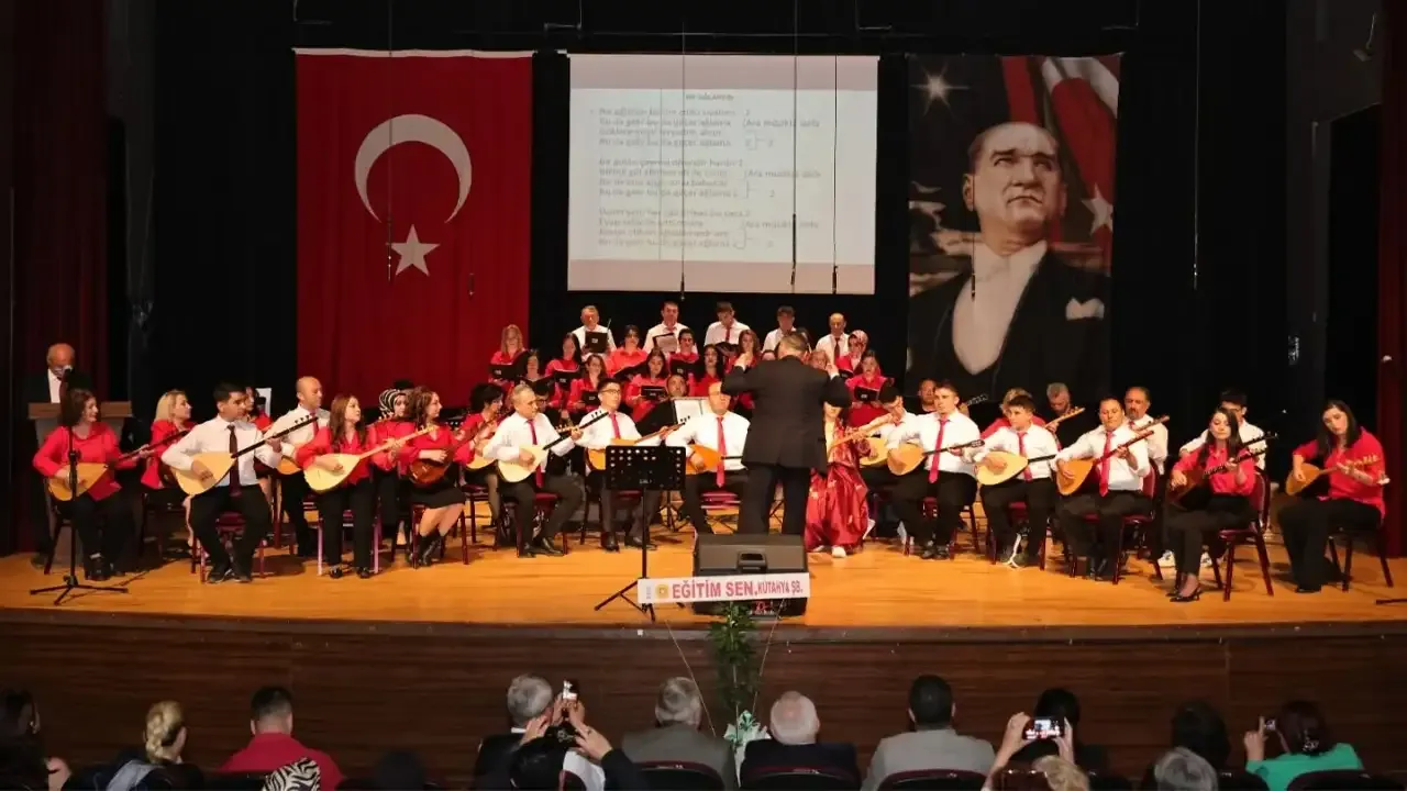 Kütahya’da halk ozanları türküleriyle anıldı
