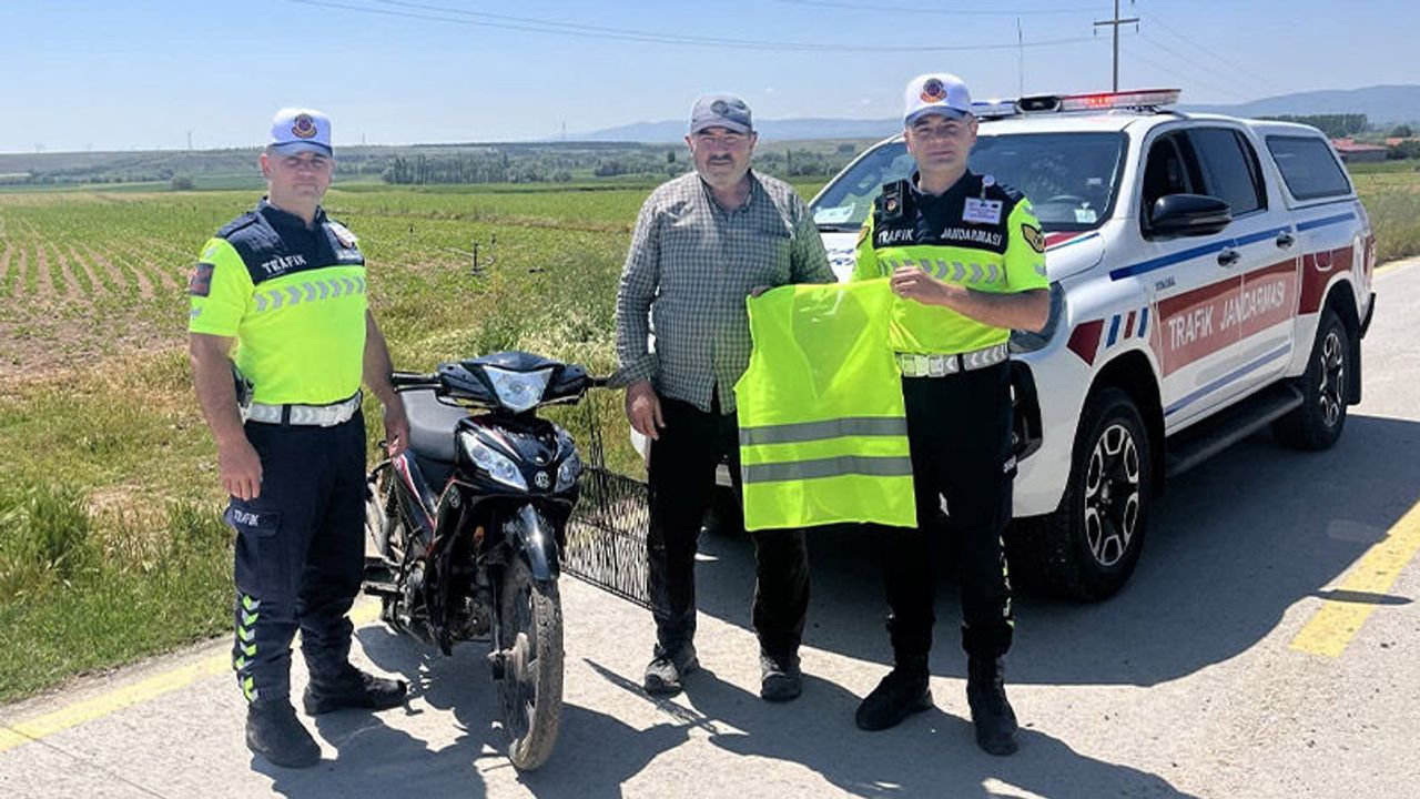 Kütahya’da motosiklet sürücülerine görünürlük dest