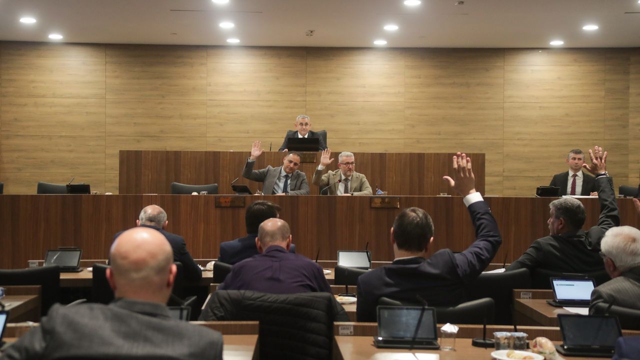 KENTSEL DÖNÜŞÜM İÇİN YENİ ALANLAR BELİRLENDİ