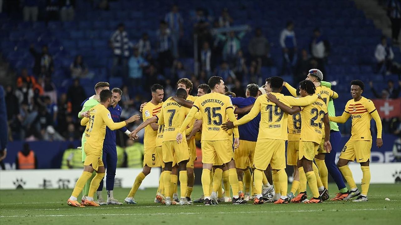 Barcelona, La Liga'nın bitimine 4 hafta kala ipi göğüsledi