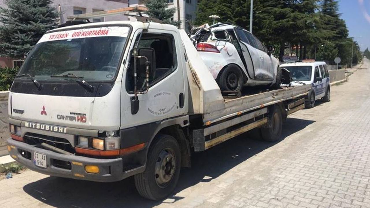 Afyonkarahisar'da trafik kazası: 1 kişi ölü, 3 kişi yaralı