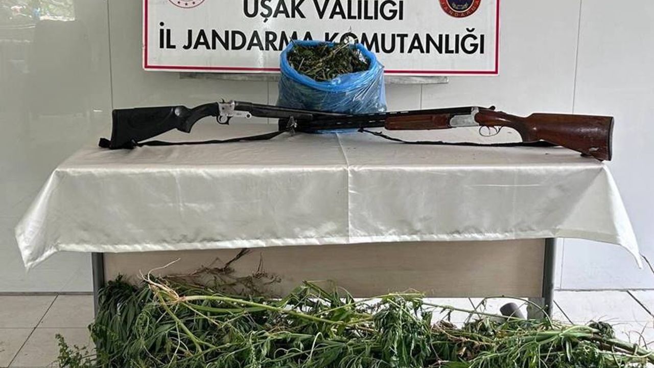 Banaz'da bir evde 1 kilo esrar ele geçirildi
