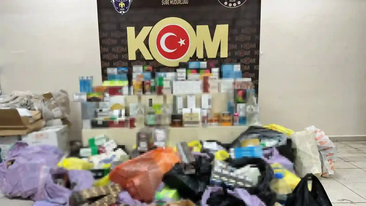 İzmir'de düzenlenen operasyonlarda 52 kişi hakkında adli işlem yapıldı