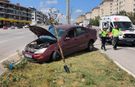 Kütahya’da hız ve dikkatsizlik kazaya neden oldu, 2 yaralı