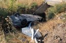 Kütahya’da otomobil sulama kanalına devrildi, ölümden döndüler