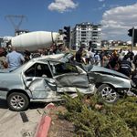 Uşak’ta otomobil ile cip çarpıştı: 3 yaralı
