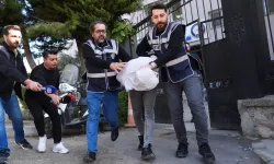 İzmir'de çocuğunun boğazına bıçak dayanan baba tutuklandı