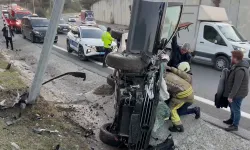 Ümraniye'de otomobil takla attı, sürücü yaralandı