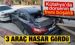 Kütahya’da freni boşalan dorse, üç araca çarptı