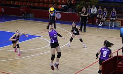 Kütahya’da voleybol turnuvası heyecanı sürüyor