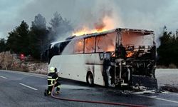 Muğla’da seyir halindeki otobüste çıkan yangın kontrol altına alındı