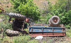 İzmir’de traktör devrildi: Sürücü hayatını kaybetti
