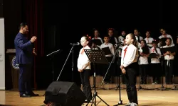Kütahya’da çocuk korosu tam not aldı