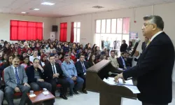 Kütahya DPÜ Rektörü Kızıltoprak, açılış dersine katıldı