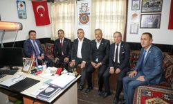 Kütahya Valisi muhtarlar derneğini ziyaret etti