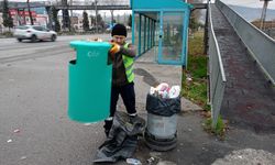 Kütahya’da otobüs durakları ve çevreleri temizlendi