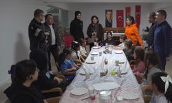 Bilecik’te öğrenciler çini boyayarak görme engelliler için betimleme yaptı