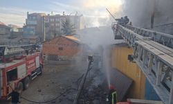 Kütahya Altıntaş’ta ekmek fırınında çıkan yangın söndürüldü