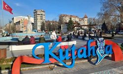 Kütahya'da 'Dürüstlük Marketi' açıldı! Parayı kutuya atan ürünü alıp gidiyor