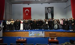 Kütahya’da gençler çogep projesiyle yeteneklerini sahneledi