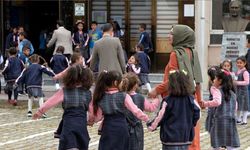 Öğretmen ve öğrencilere tatil haberi! MEB o tarihi resmen duyurdu