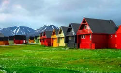 Türklere kapılarını açtı ama doğmak da defnedilmek de yasak