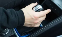 Vites kolunun sıkışmasına ne sebep olur?