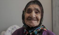 121 yaşındaki Saadet Al televizyonuna kavuştu