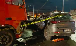 Afyonkarahisar’da tır ile otomobil çarpıştı: 7 yaralı