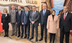 Bakan Tekin'den, Kütahya Valisi Işın’a ziyaret