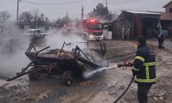 Kütahya’da Göçeri köyünde dam ve samanlık yangını