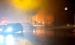 Manisa’da şarj istasyonunda elektrikli otomobil yandı