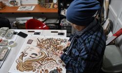 54 yaşında fakülte birincisi oldu, şimdi mozaik eserler üretiyor