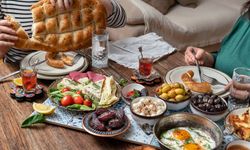 Ramazan’da sağlıklı oruç için dengeli beslenme şart