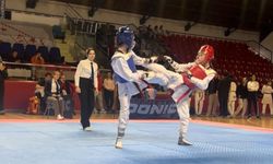 Kütahya’da genç tekvandocular, il birinciliği için yarıştı