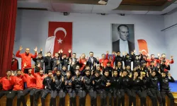 Bakan Yardımcısı Eminoğlu, Kütahya’da öğrencilerle buluştu