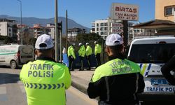 Denizli’de kamyonete çarpan motosiklet sürücüsü hayatını kaybetti