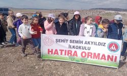 Kütahya’da İlkokul Öğrencilerinden Fidan Dikim Etkinliği