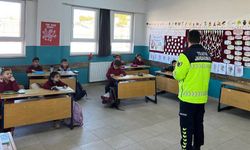Kütahya’da Jandarmadan öğrencilere trafik eğitimi