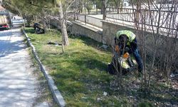 Kütahya’da mezarlık ve okul çevrelerinde temizlik çalışması