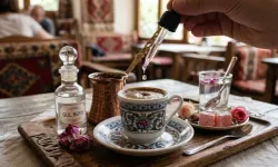 Türk kahvesine gül suyu eklemenin etkisi