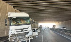 Uşak’ta tır ile otomobil çarpıştı: 1 yaralı