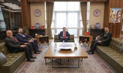 Kütahya Valisi Musa Işın, MHP’li meclis üyelerini kabul etti