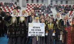 Kütahya’da halk oyunlarında yeteneklerini sergilediler