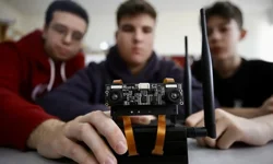 Liselilerin görme engelliler için geliştirdiği robot ödül aldı