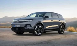 Opel Grandland Elektrik 4x4 Türkiye’de satışta