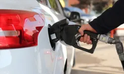 Petrol geriliyor, pompada fiyat neden değişmiyor?