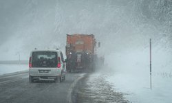 Domaniç Dağları’nda kar yağışı etkisini sürdürüyor