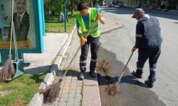 Kütahya’da Okçu Mahallesi’nde temizlik çalışması yapıldı