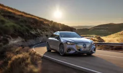 Mercedes-Benz, tamamen elektrikli yeni C-Serisi’ni tanıttı